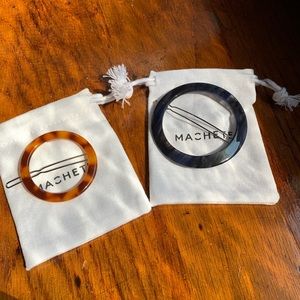 Machete Round Hair Clips